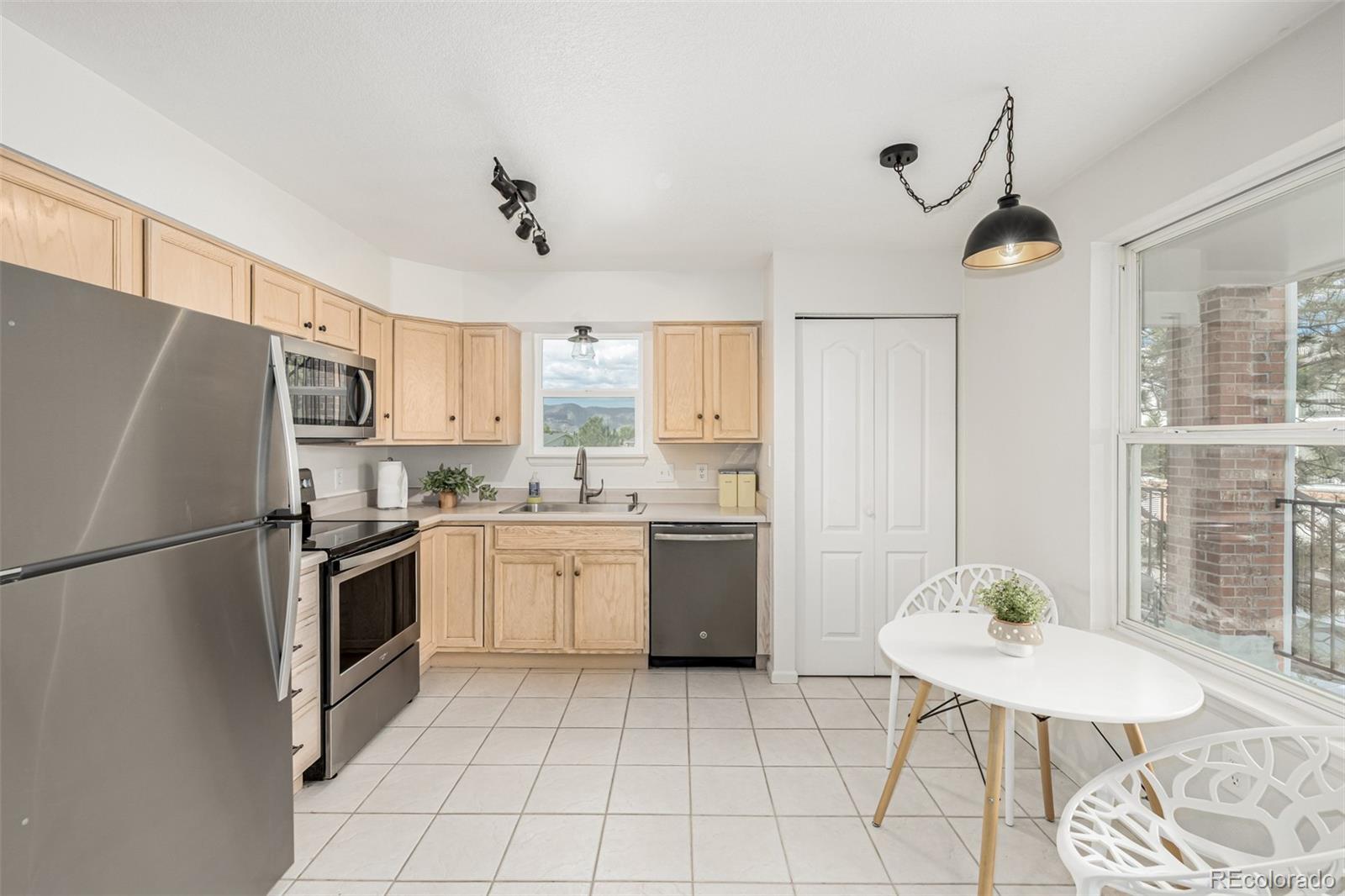 MLS Image #7 for 1655 s cole street,lakewood, Colorado