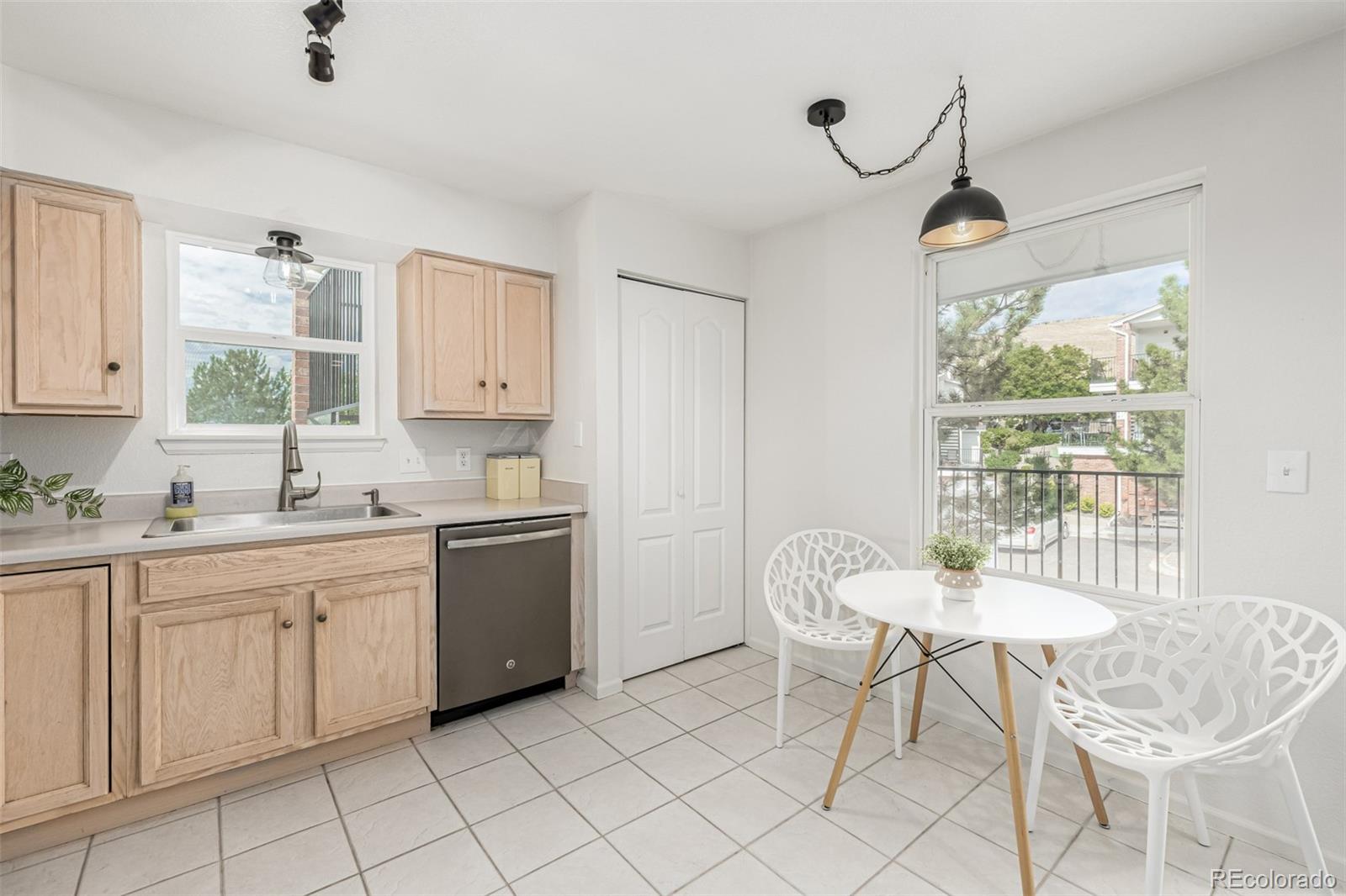 MLS Image #8 for 1655 s cole street,lakewood, Colorado