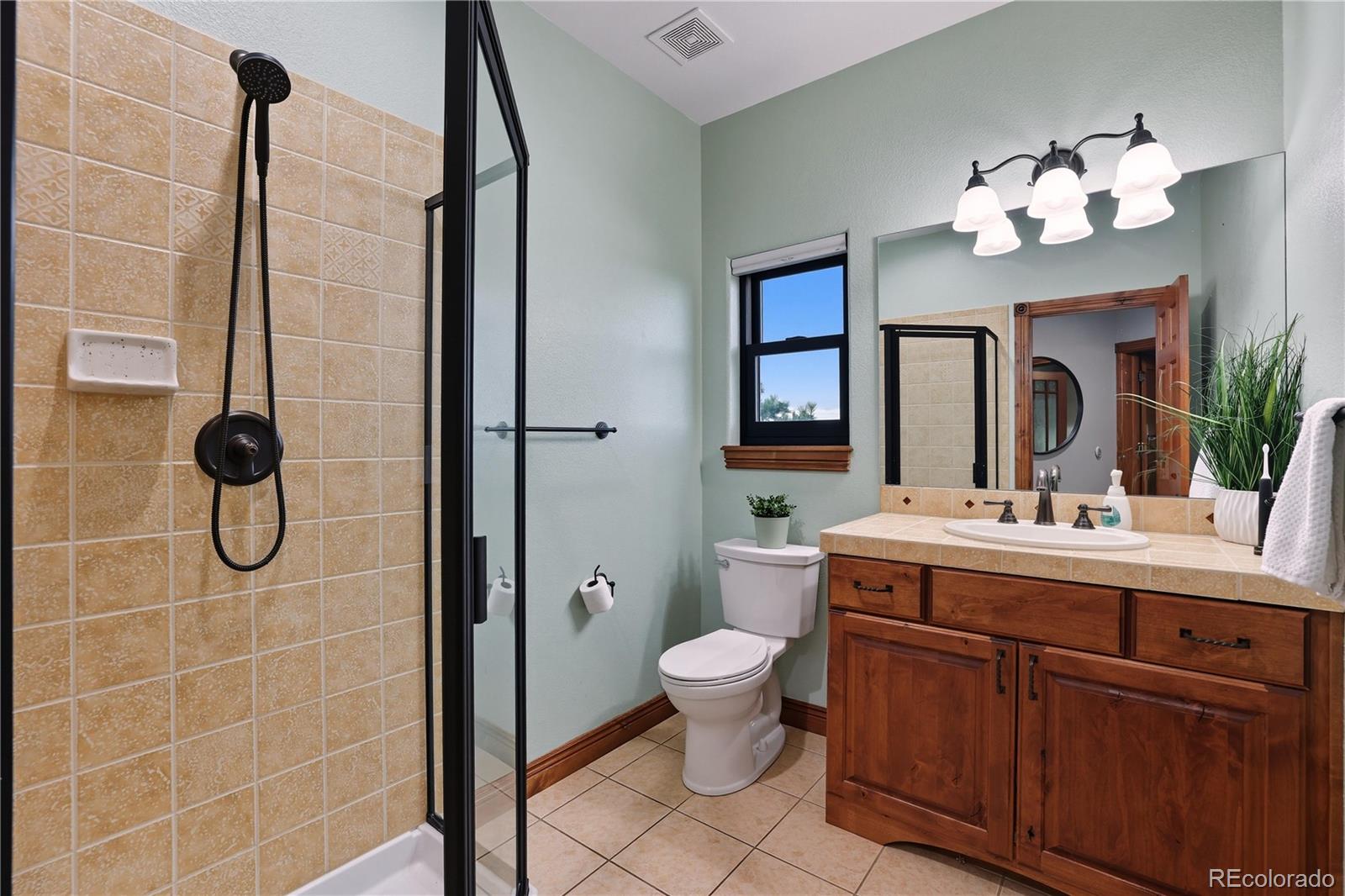 MLS Image #16 for 17955  grama ridge ,colorado springs, Colorado