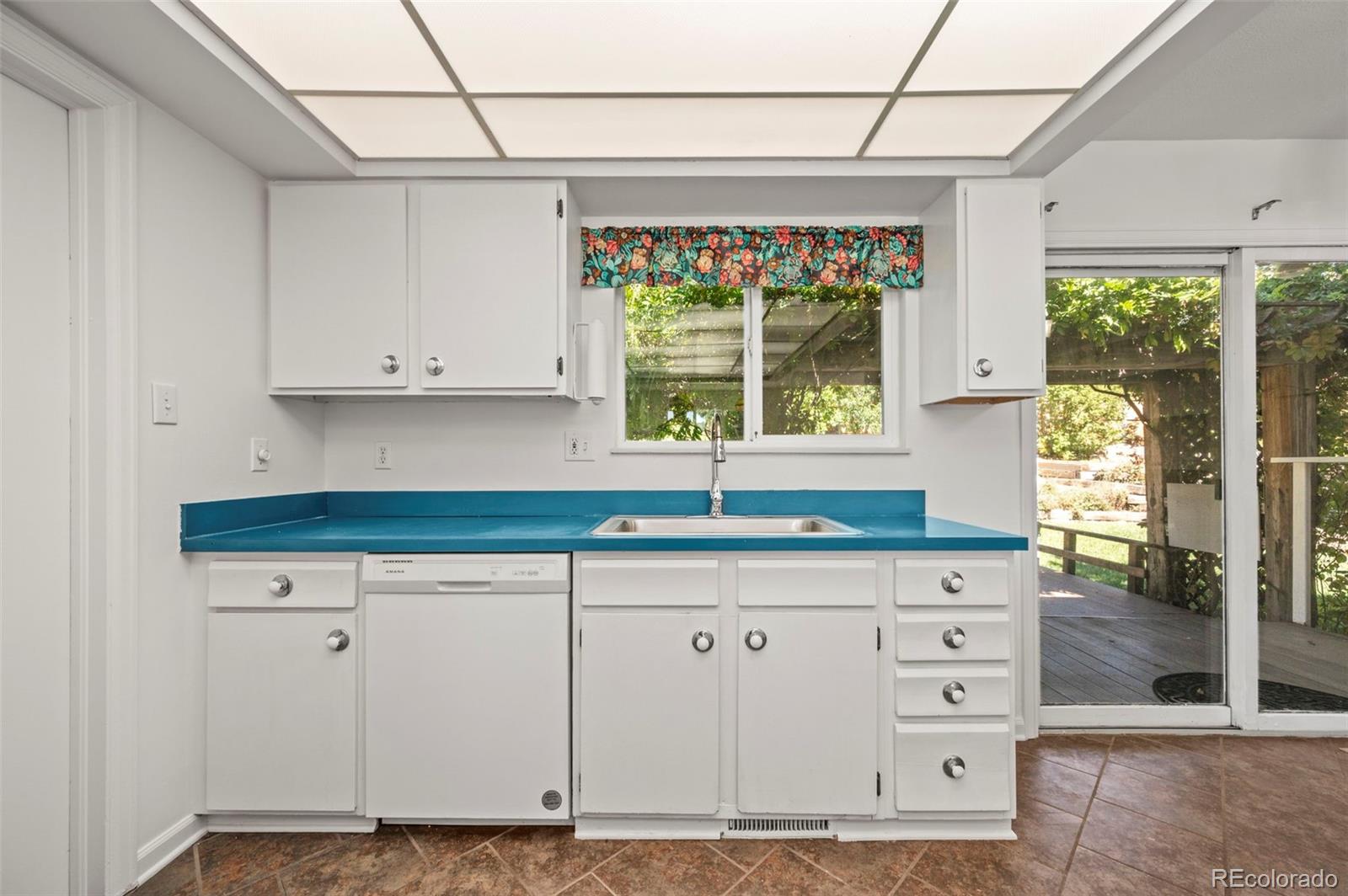 MLS Image #11 for 4420 s vivian way,morrison, Colorado