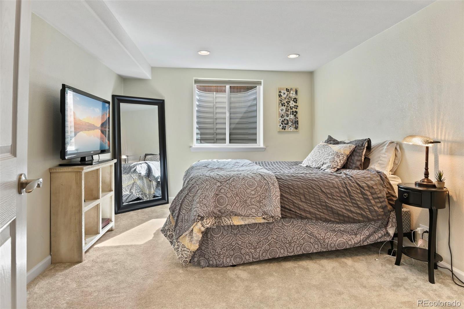 MLS Image #19 for 5954 s columbine way,centennial, Colorado