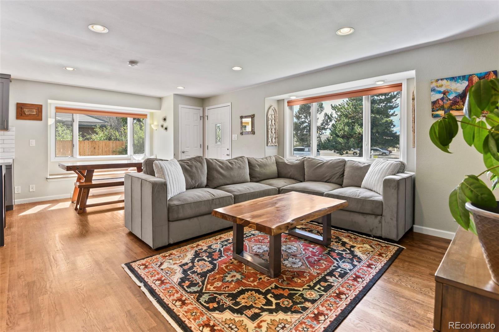 MLS Image #3 for 5954 s columbine way,centennial, Colorado