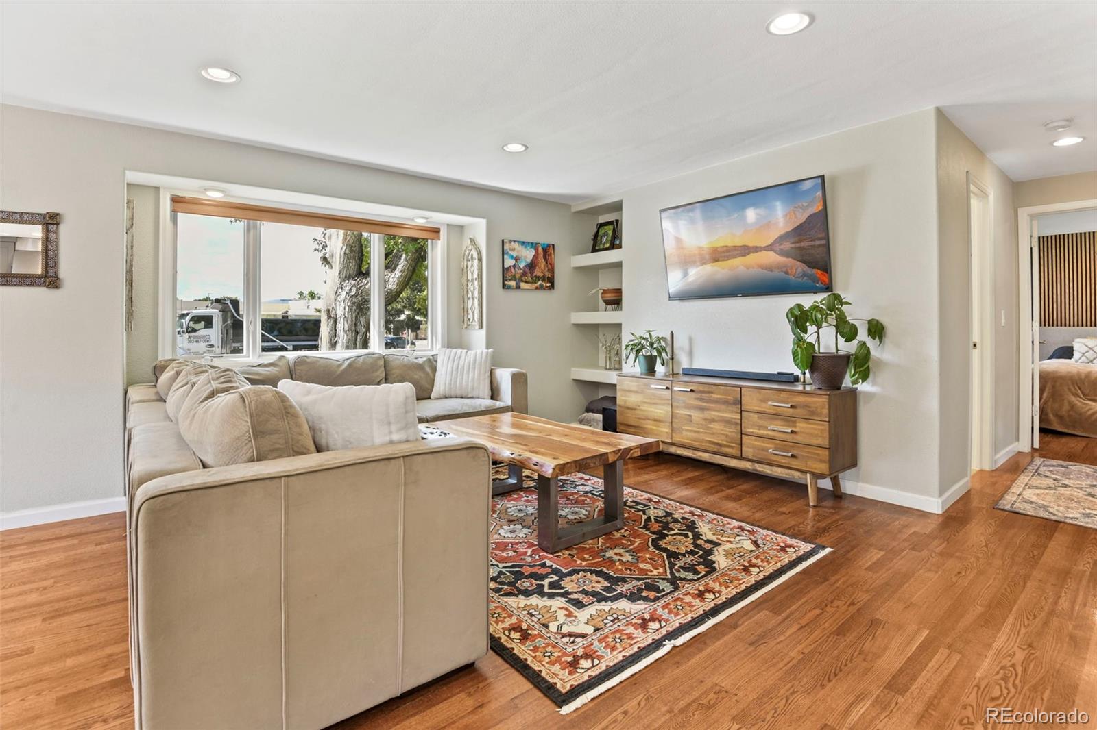 MLS Image #4 for 5954 s columbine way,centennial, Colorado