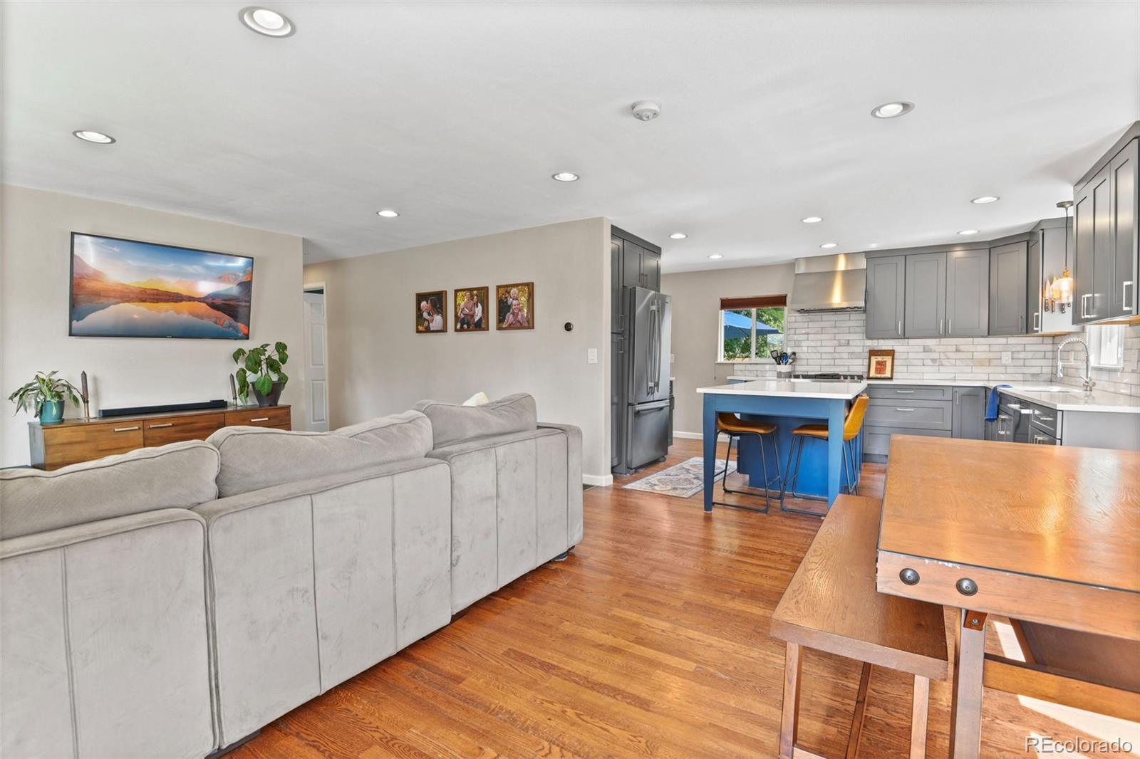 MLS Image #6 for 5954 s columbine way,centennial, Colorado
