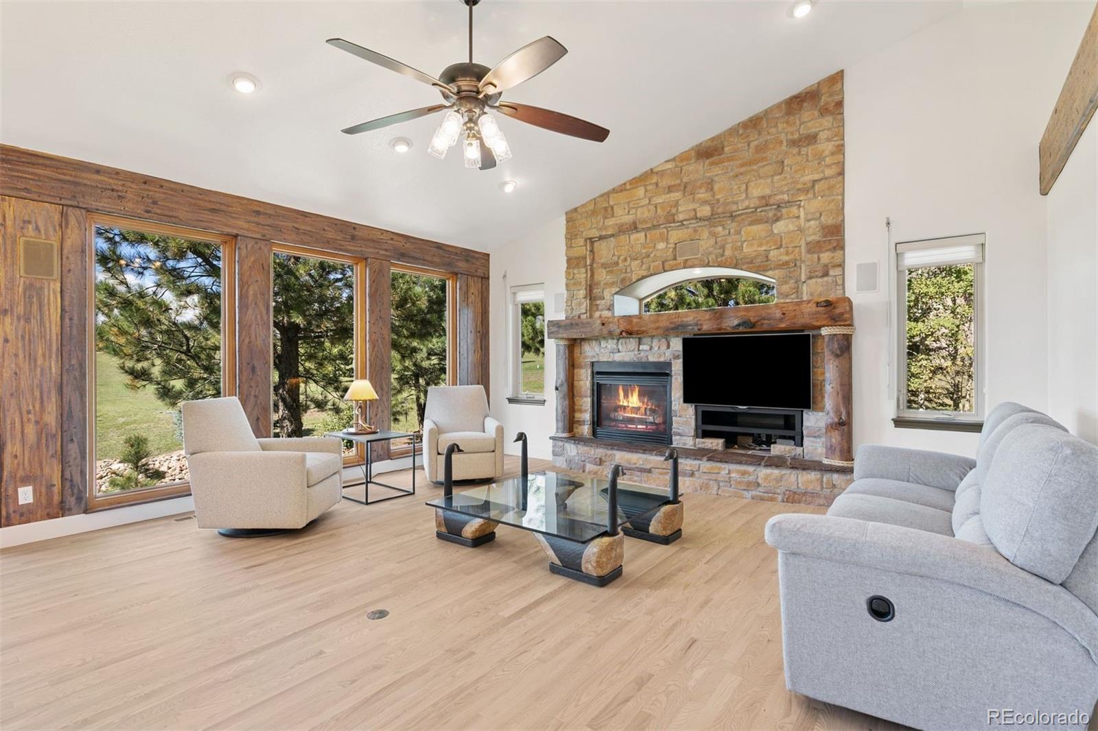 MLS Image #4 for 1324  chapel royal court,monument, Colorado