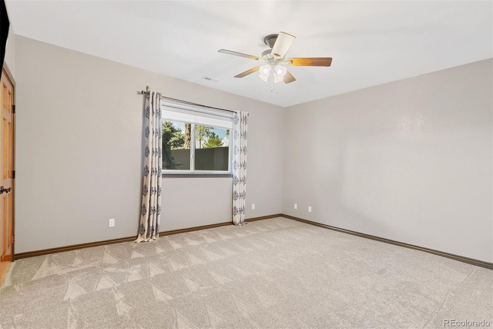 MLS Image #41 for 1324  chapel royal court,monument, Colorado