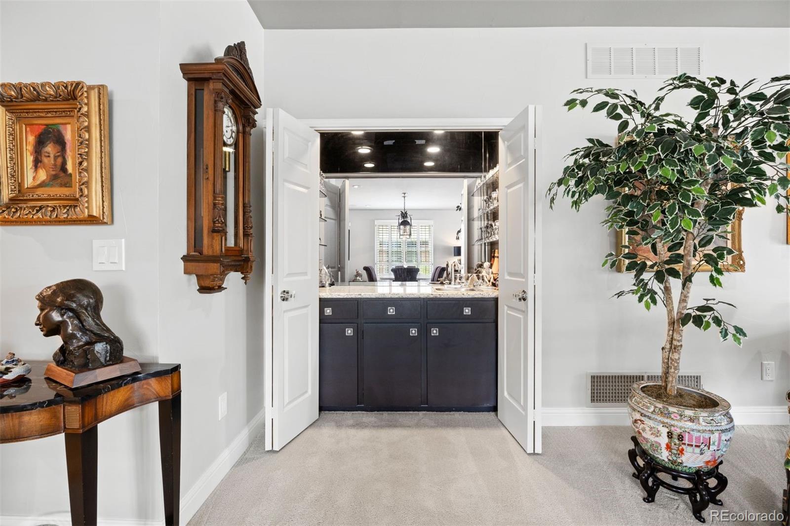 MLS Image #18 for 2800 s university boulevard,denver, Colorado