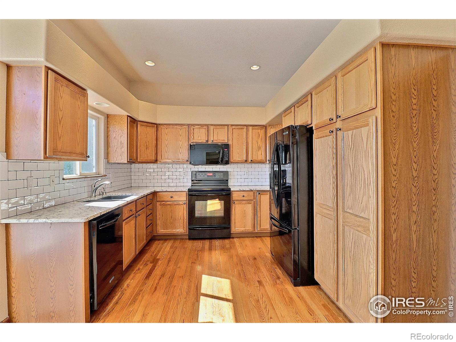 MLS Image #14 for 828  52nd avenue,greeley, Colorado