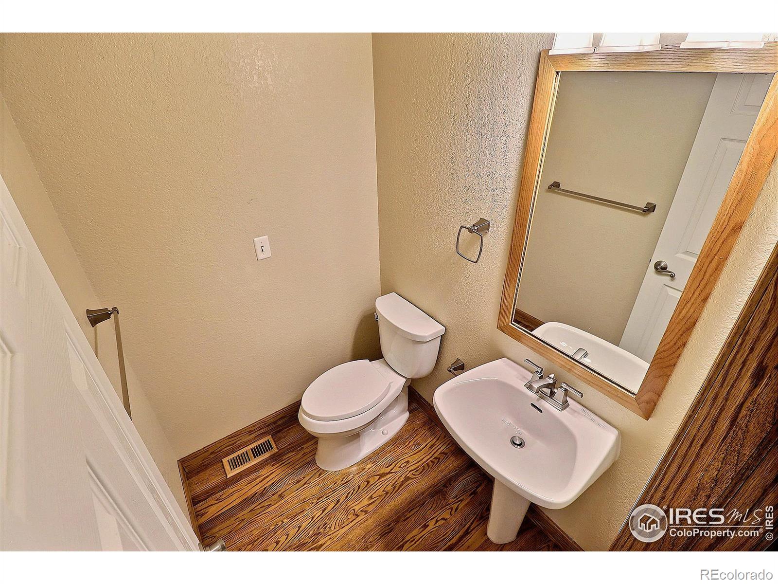 MLS Image #27 for 828  52nd avenue,greeley, Colorado