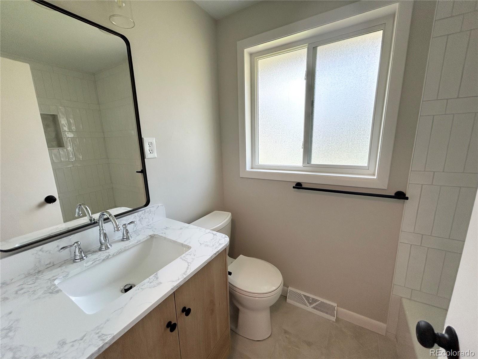 MLS Image #18 for 5010 s fox street,englewood, Colorado