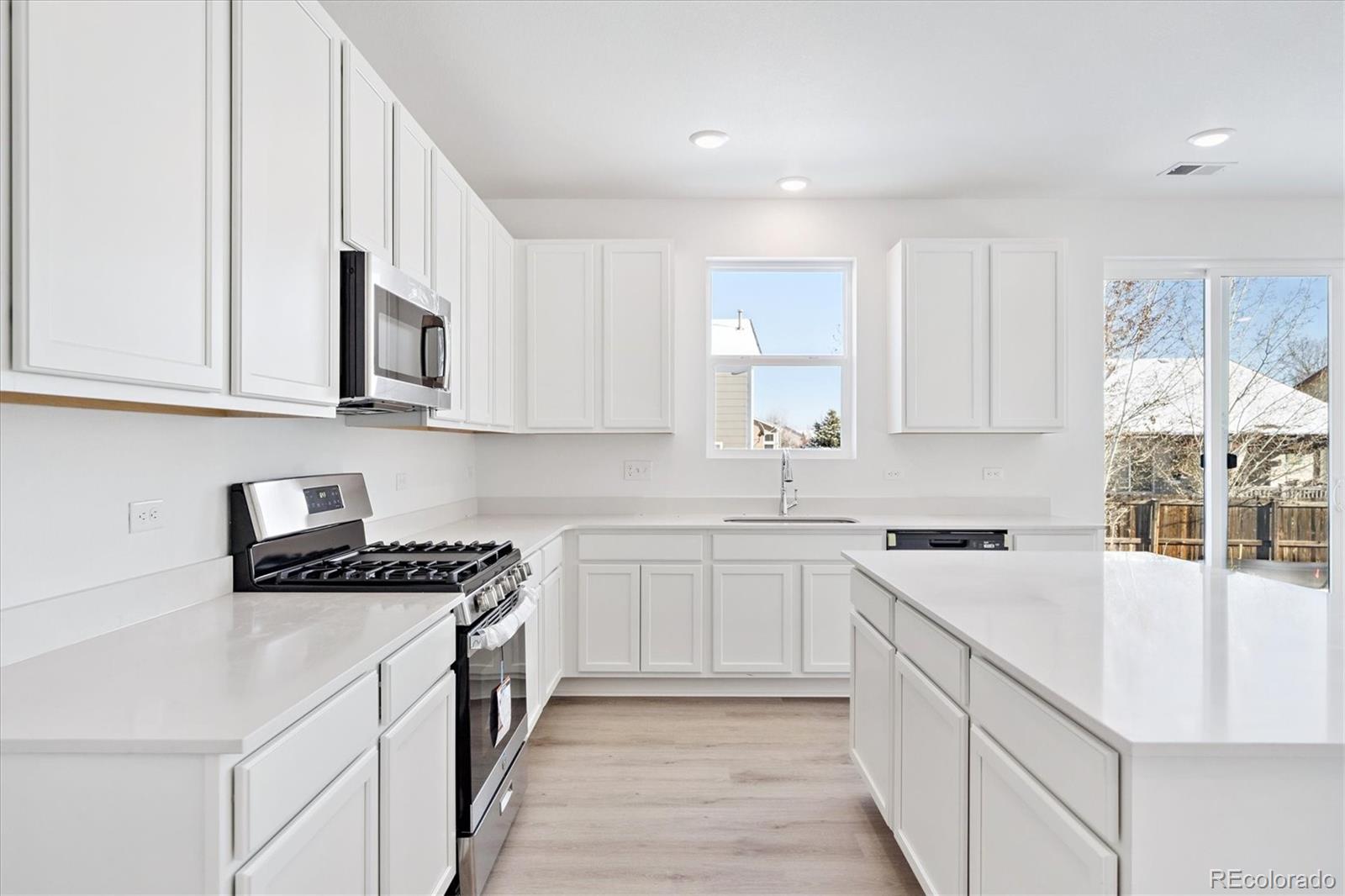 MLS Image #10 for 376  lake granby avenue,brighton, Colorado