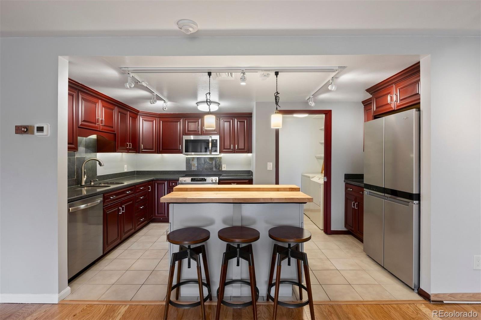 MLS Image #3 for 800 n pearl street,denver, Colorado