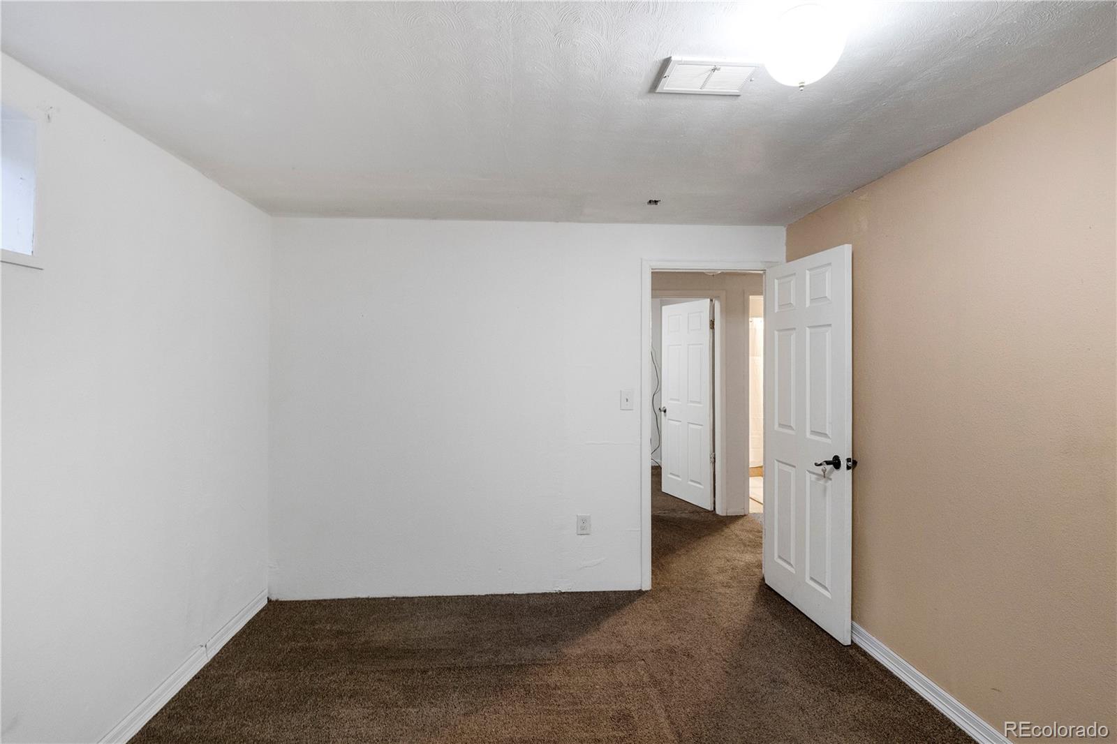MLS Image #15 for 2725 s grove street,denver, Colorado