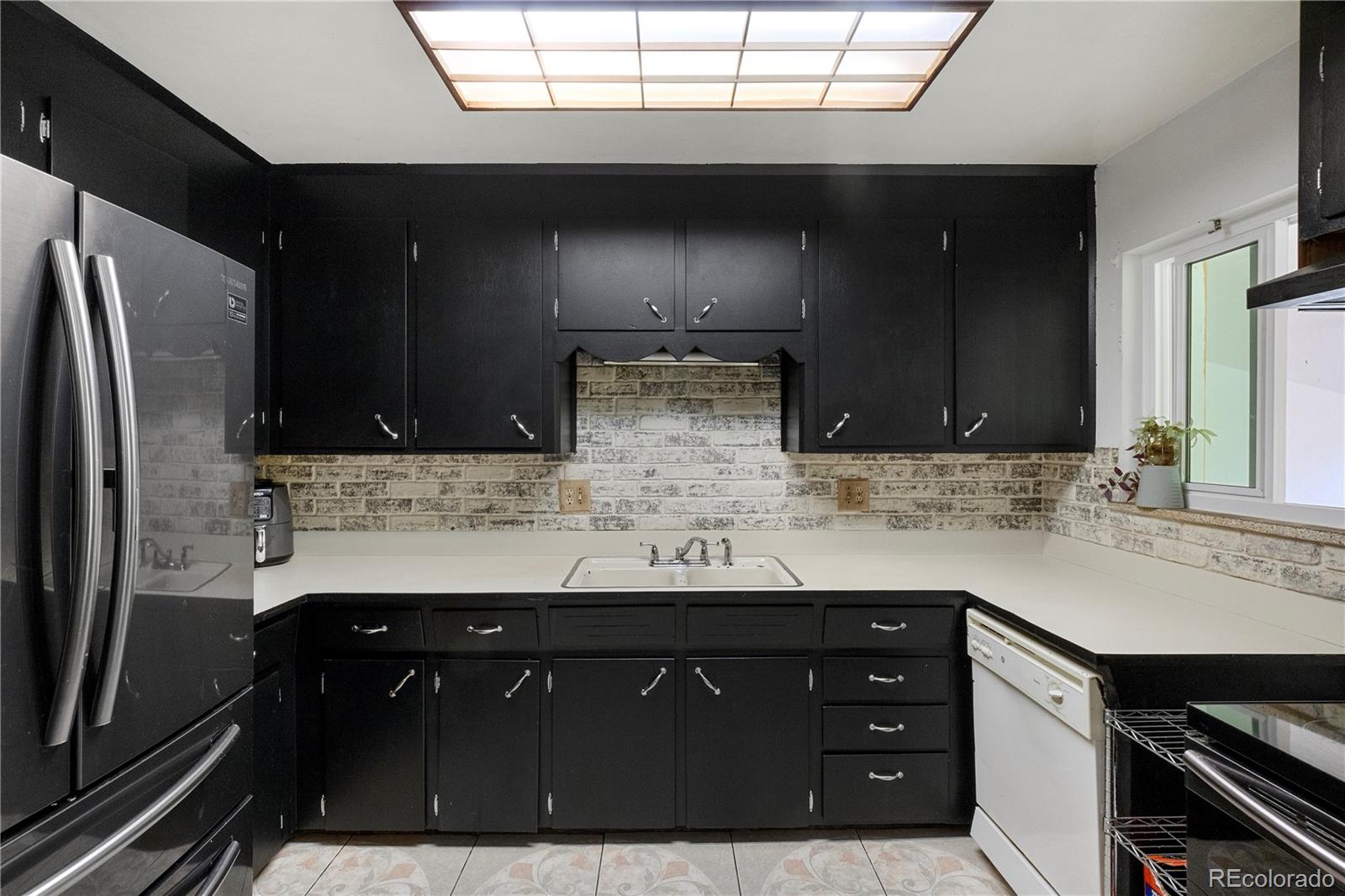 MLS Image #16 for 2725 s grove street,denver, Colorado