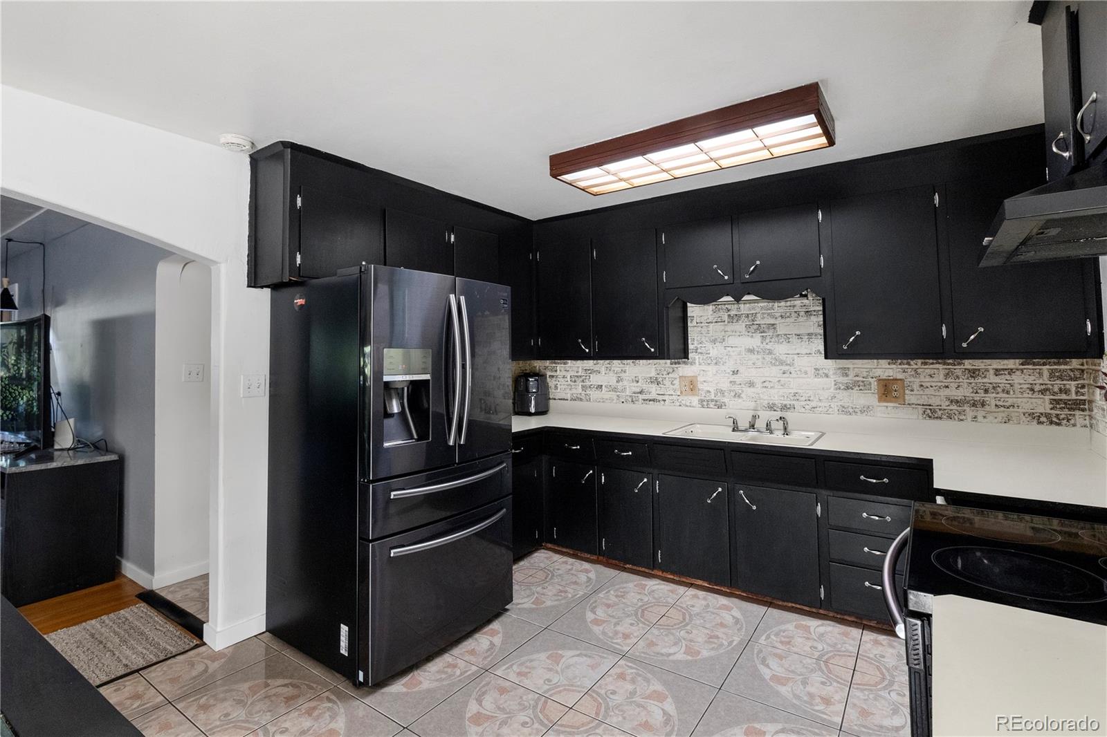 MLS Image #5 for 2725 s grove street,denver, Colorado