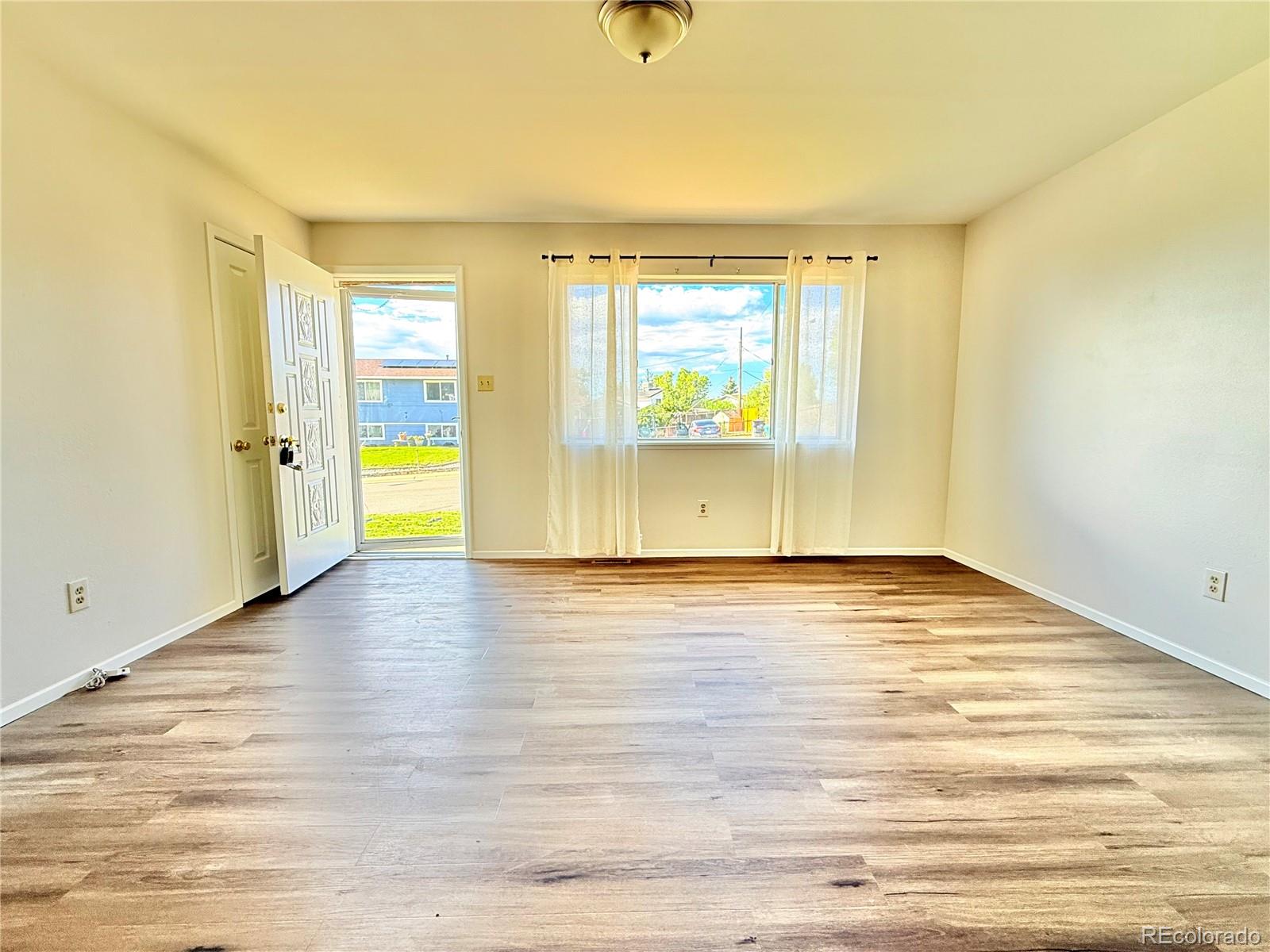 MLS Image #2 for 521 w 78th place,denver, Colorado