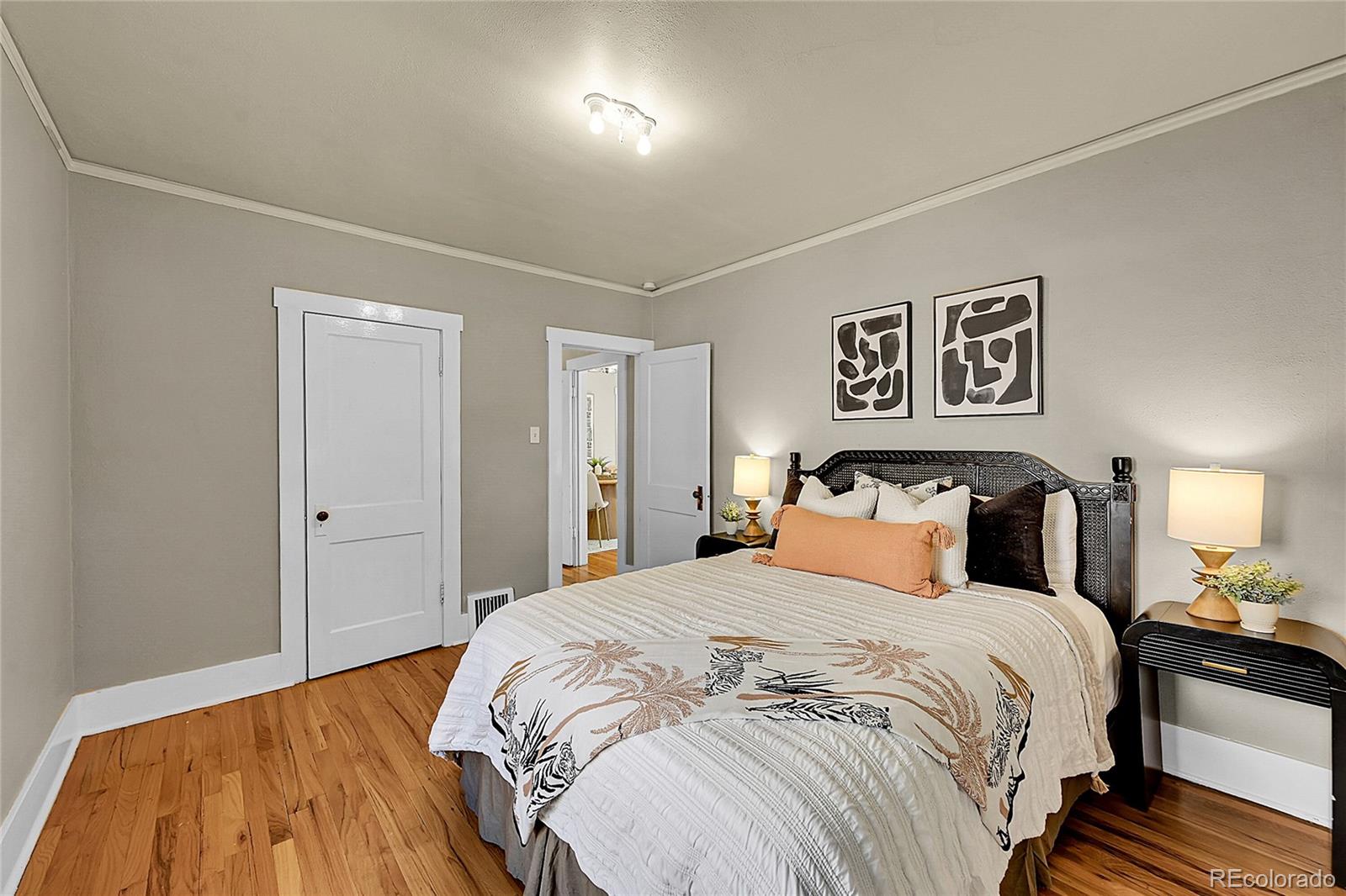 MLS Image #3 for 1842 s franklin street,denver, Colorado