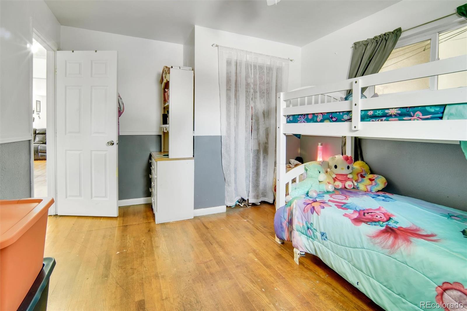 MLS Image #10 for 7101  alan drive,denver, Colorado