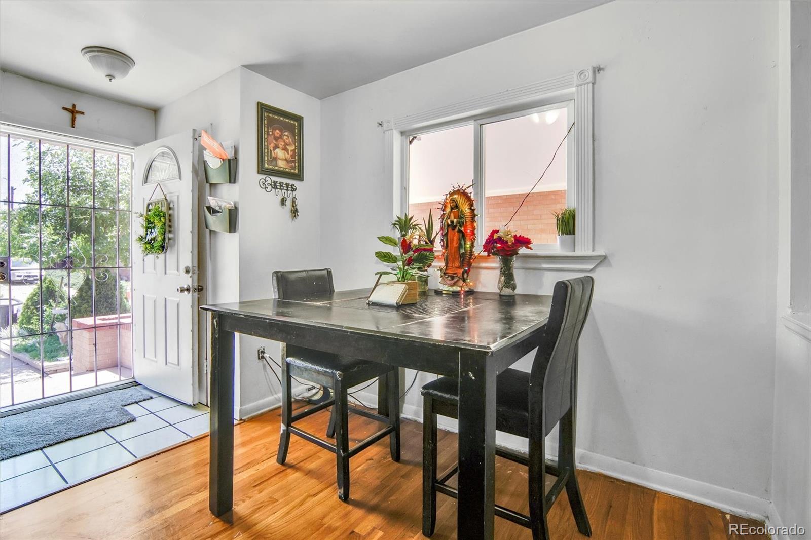 MLS Image #4 for 7101  alan drive,denver, Colorado