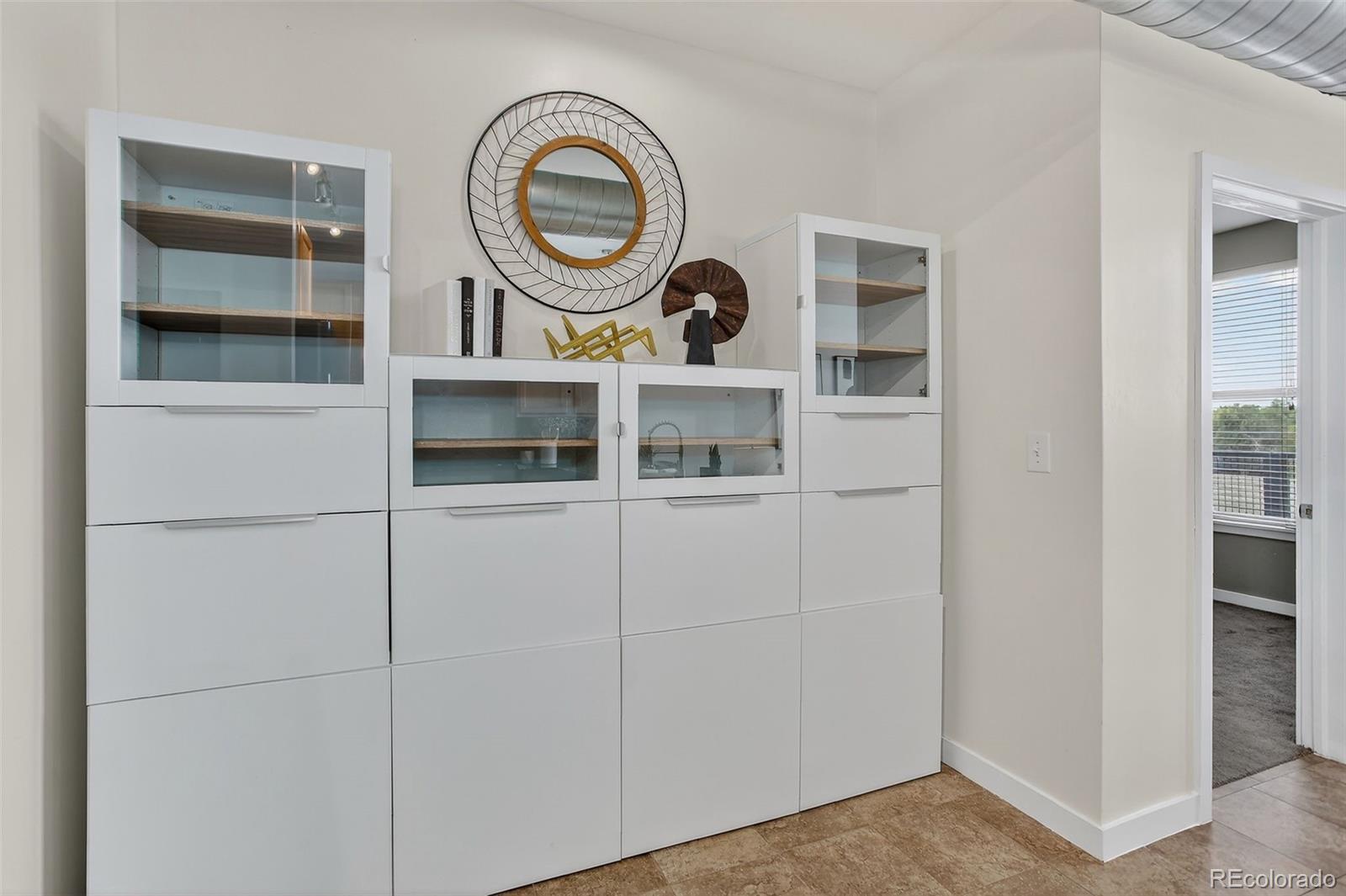 MLS Image #10 for 1313 s clarkson street,denver, Colorado