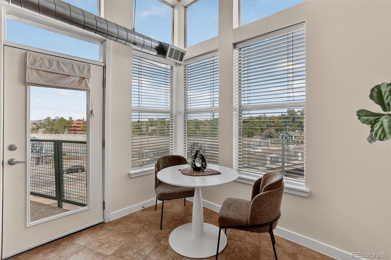 MLS Image #5 for 1313 s clarkson street,denver, Colorado