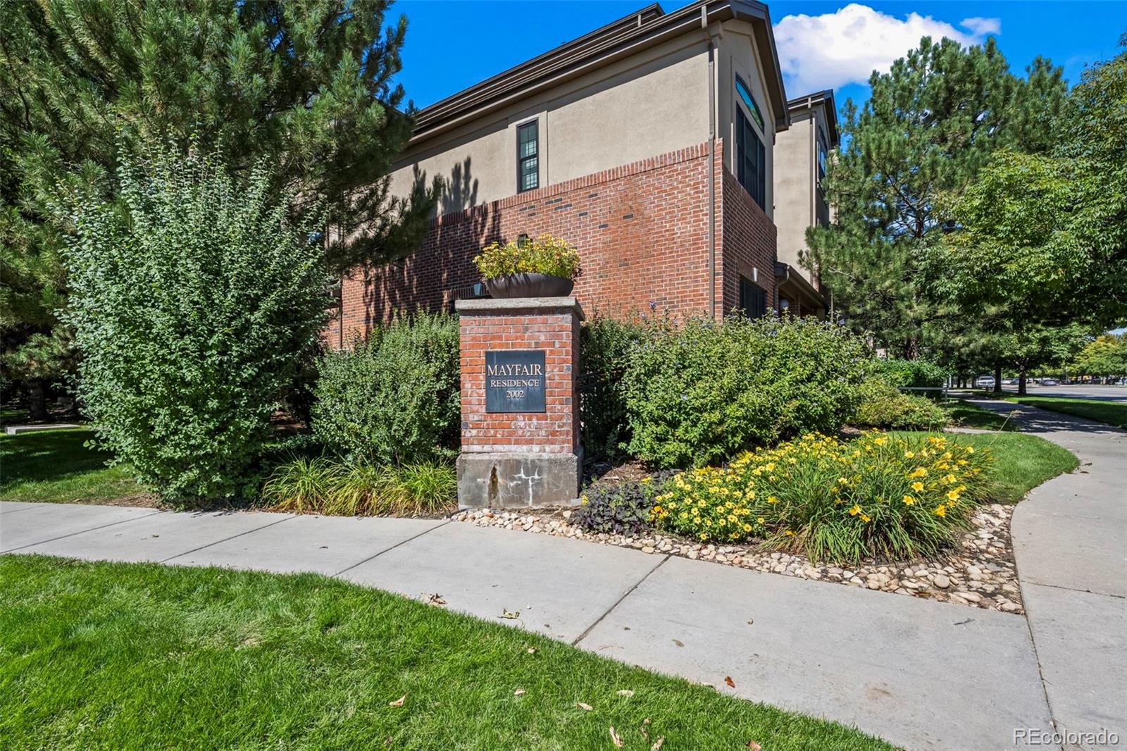 MLS Image #3 for 209  quebec street l,denver, Colorado