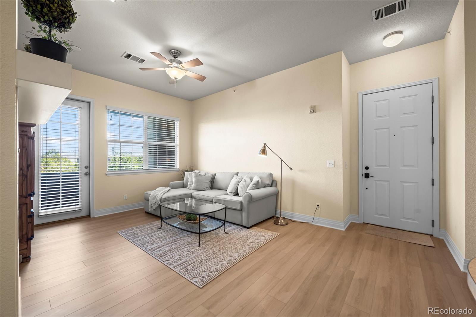 MLS Image #6 for 209  quebec street l,denver, Colorado
