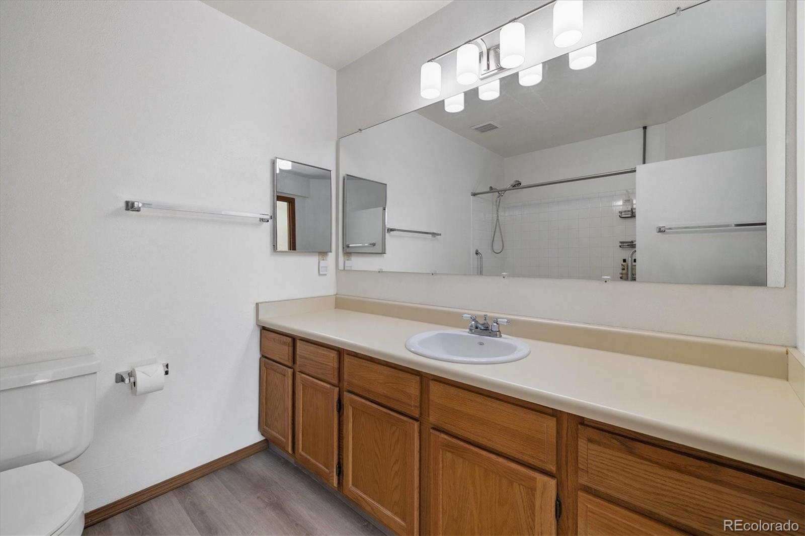 MLS Image #15 for 7476 e arkansas avenue,denver, Colorado
