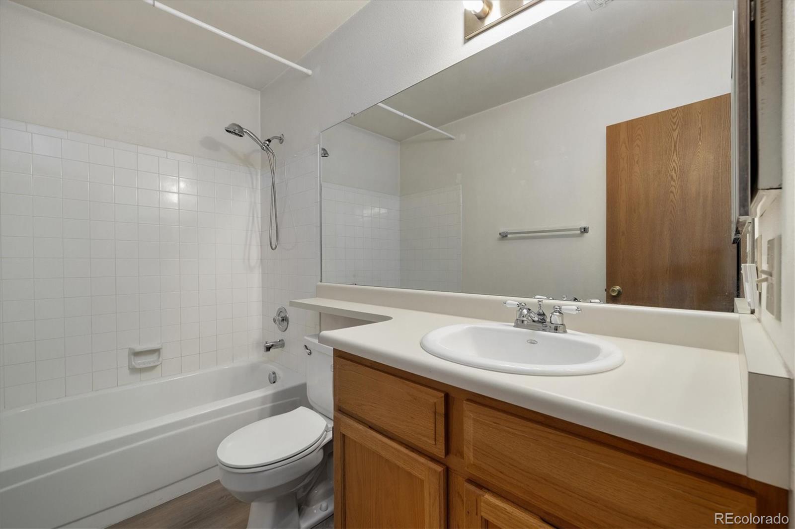 MLS Image #16 for 7476 e arkansas avenue,denver, Colorado