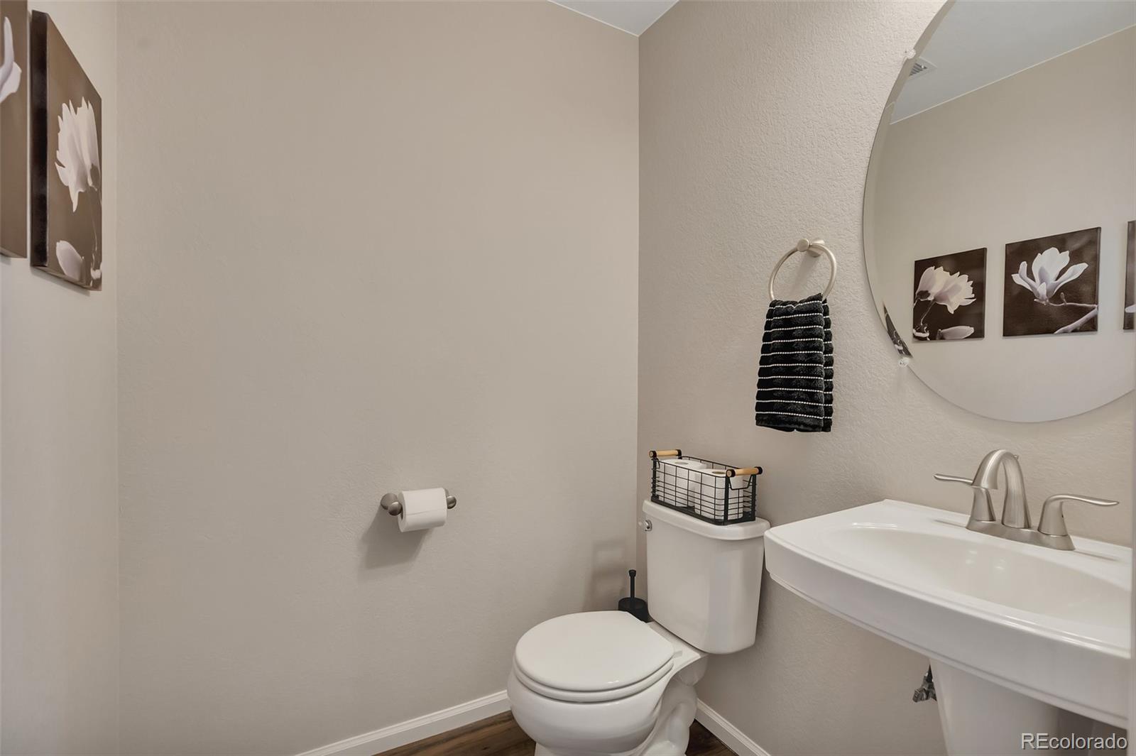 MLS Image #14 for 16101  bolling drive,denver, Colorado