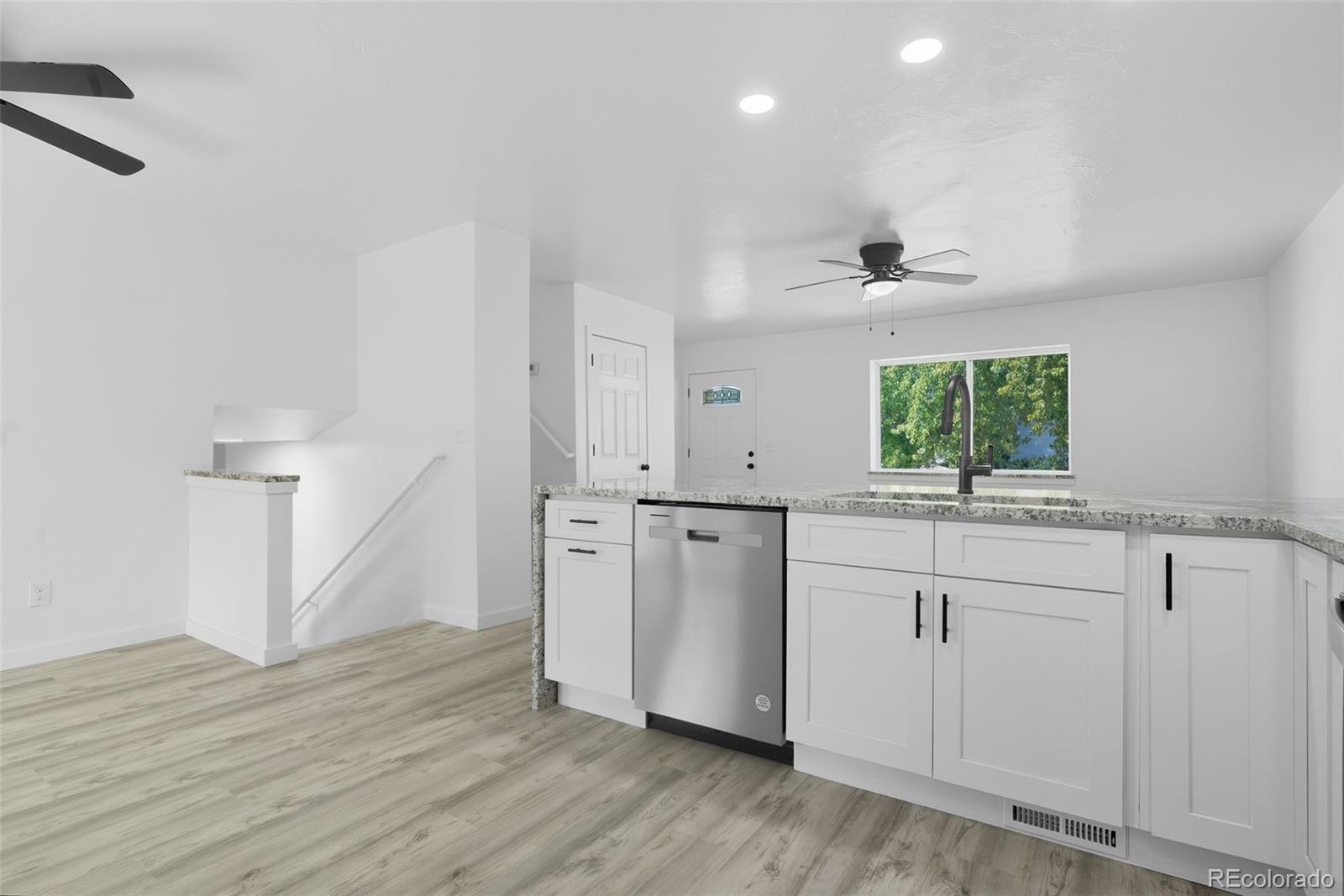 MLS Image #7 for 16800 e bails place,aurora, Colorado