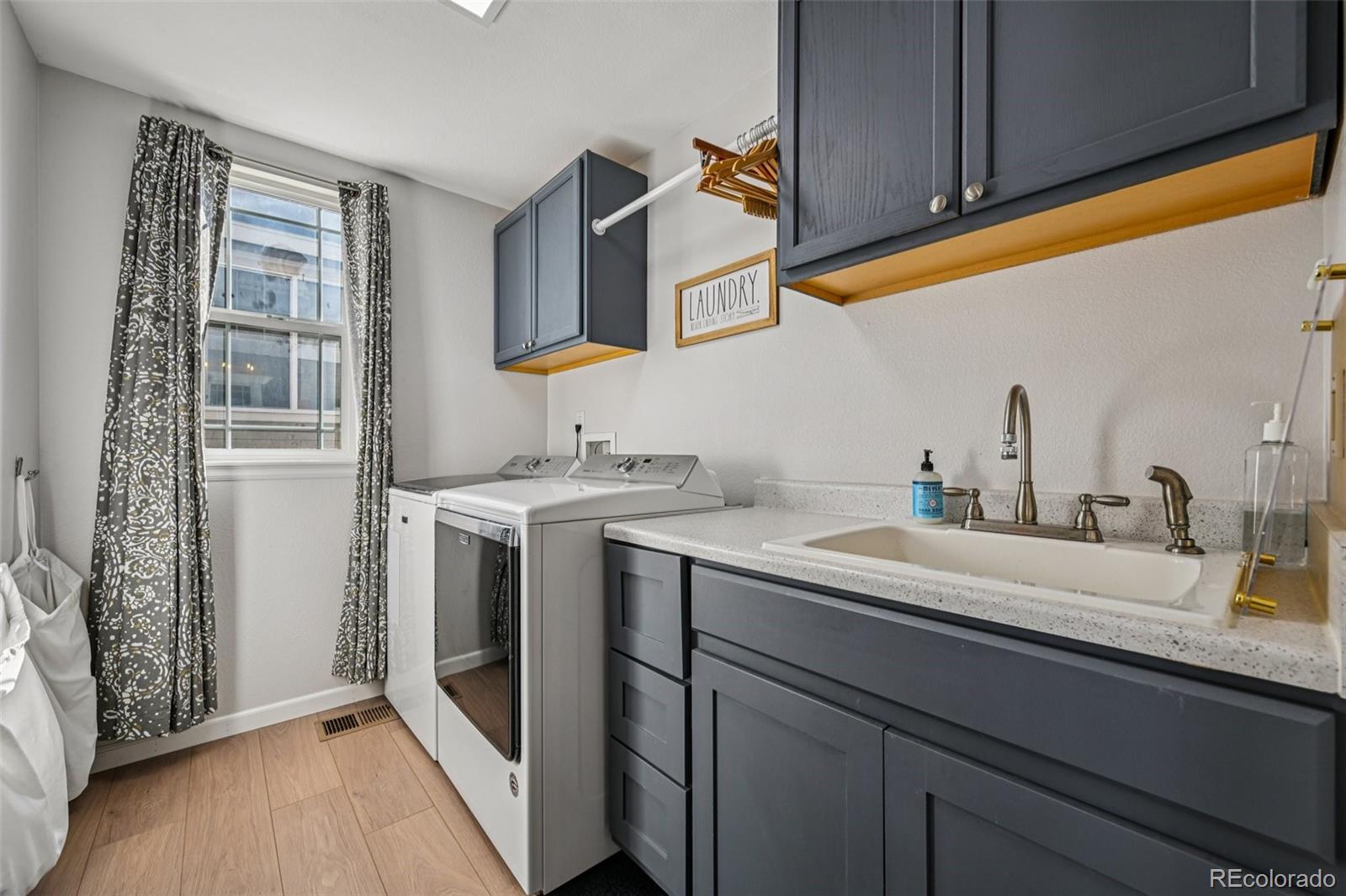 MLS Image #16 for 2959  night song way,castle rock, Colorado