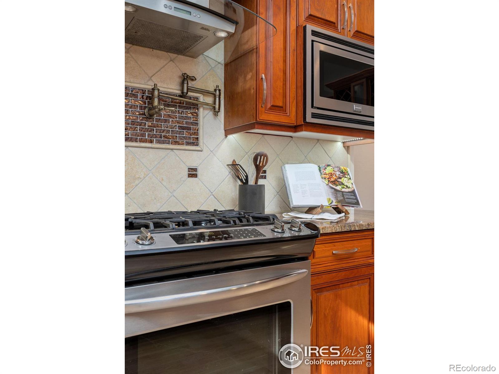 MLS Image #10 for 2313  spindrift drive,longmont, Colorado