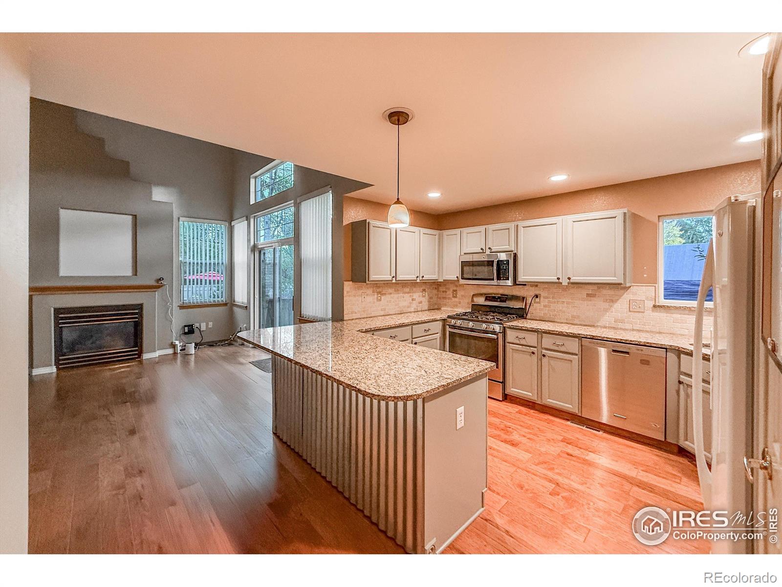 MLS Image #12 for 1004  chokecherry lane,longmont, Colorado
