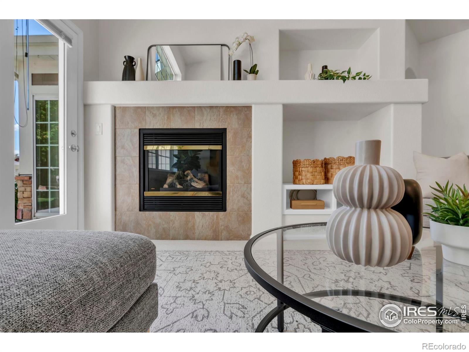 MLS Image #10 for 13676  rock point 101,broomfield, Colorado