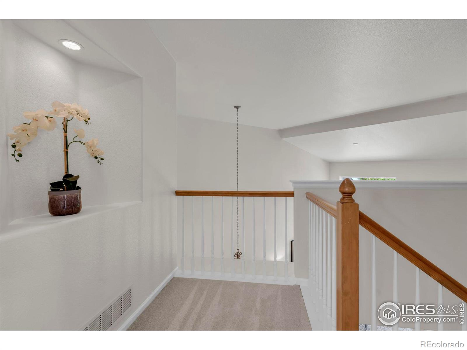 MLS Image #21 for 13676  rock point 101,broomfield, Colorado