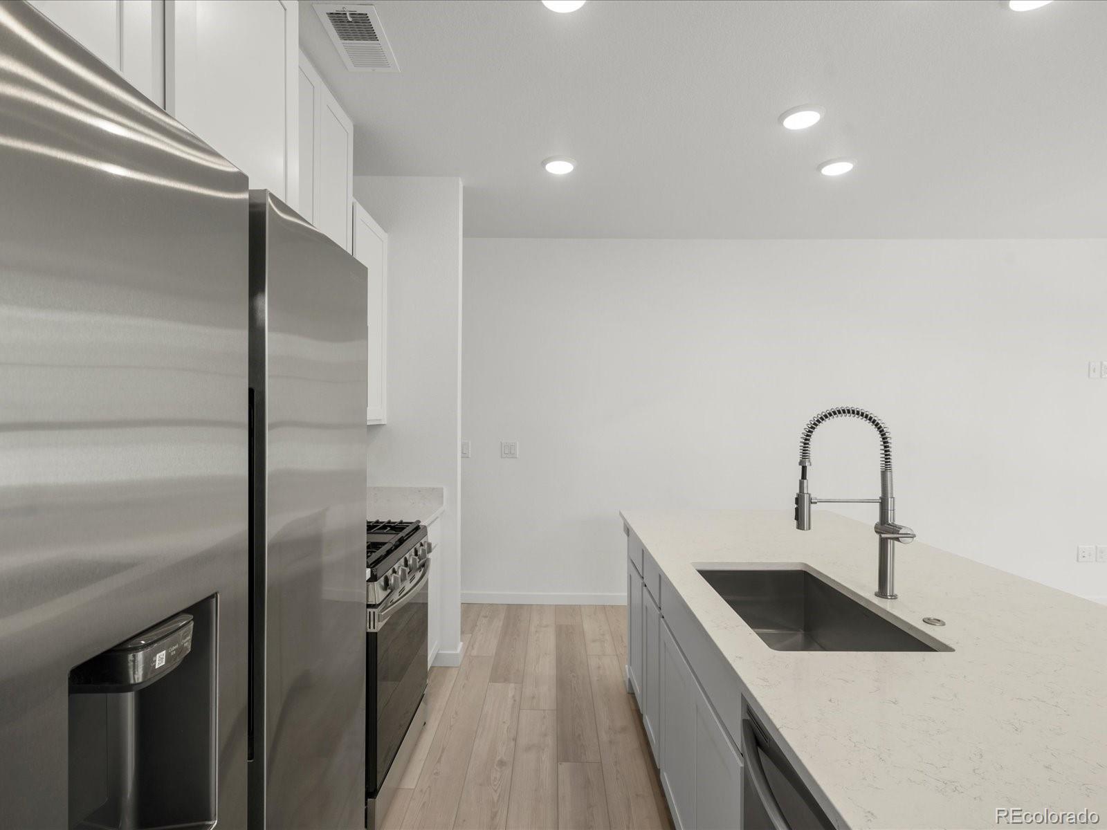 MLS Image #12 for 2028 s holly street,denver, Colorado