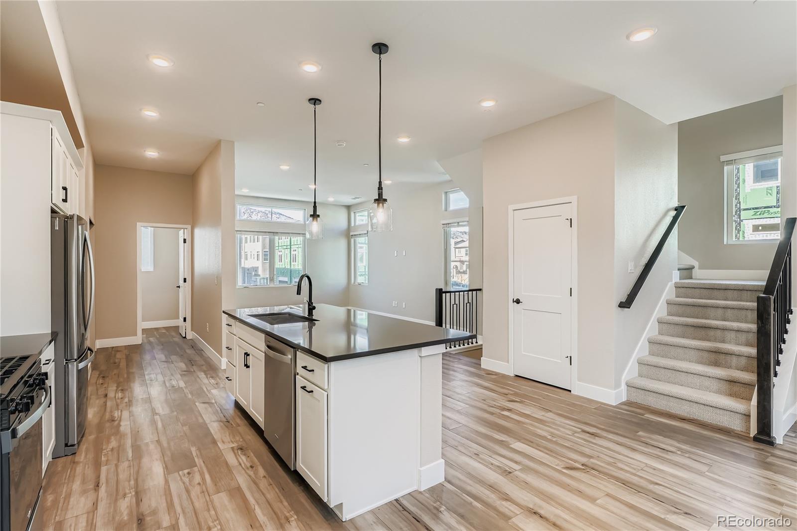 MLS Image #8 for 15527 w washburn drive,lakewood, Colorado