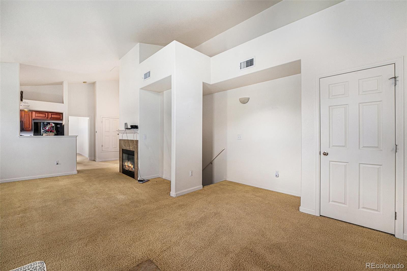 MLS Image #17 for 5800  tower road 505,denver, Colorado