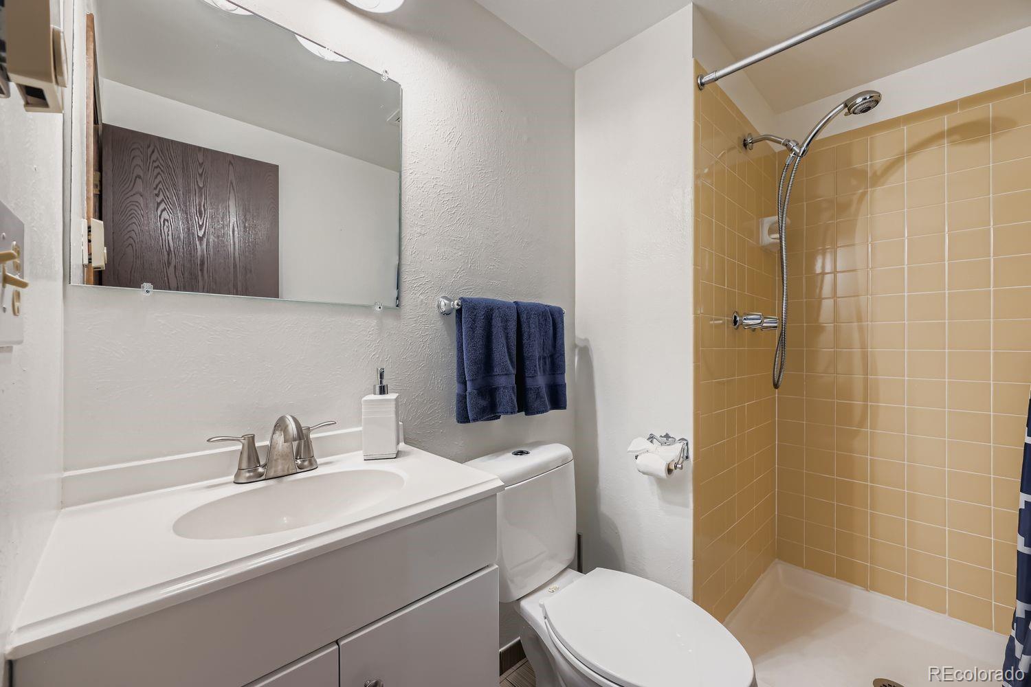 MLS Image #22 for 2252 s dearborn street,aurora, Colorado