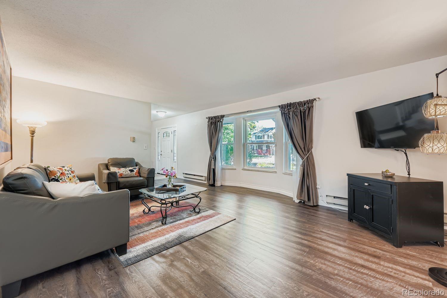 MLS Image #5 for 2252 s dearborn street,aurora, Colorado