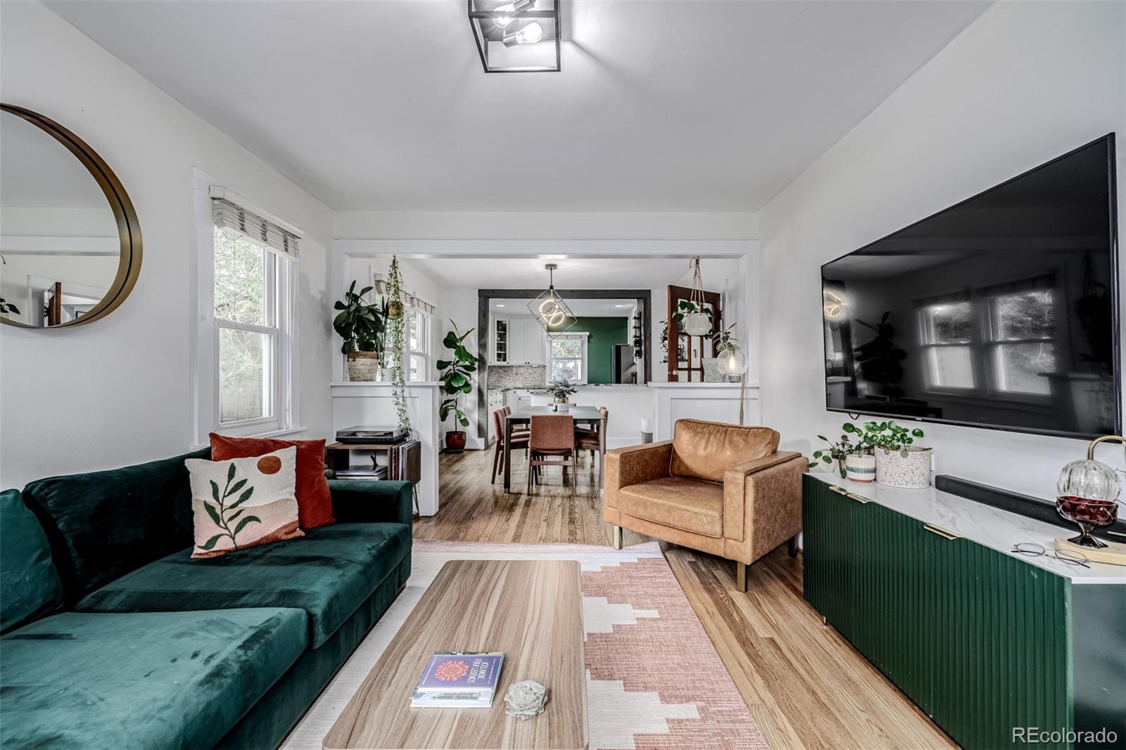 MLS Image #2 for 2345 s lincoln street,denver, Colorado