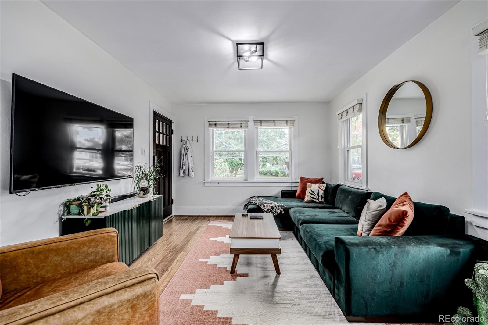 MLS Image #3 for 2345 s lincoln street,denver, Colorado
