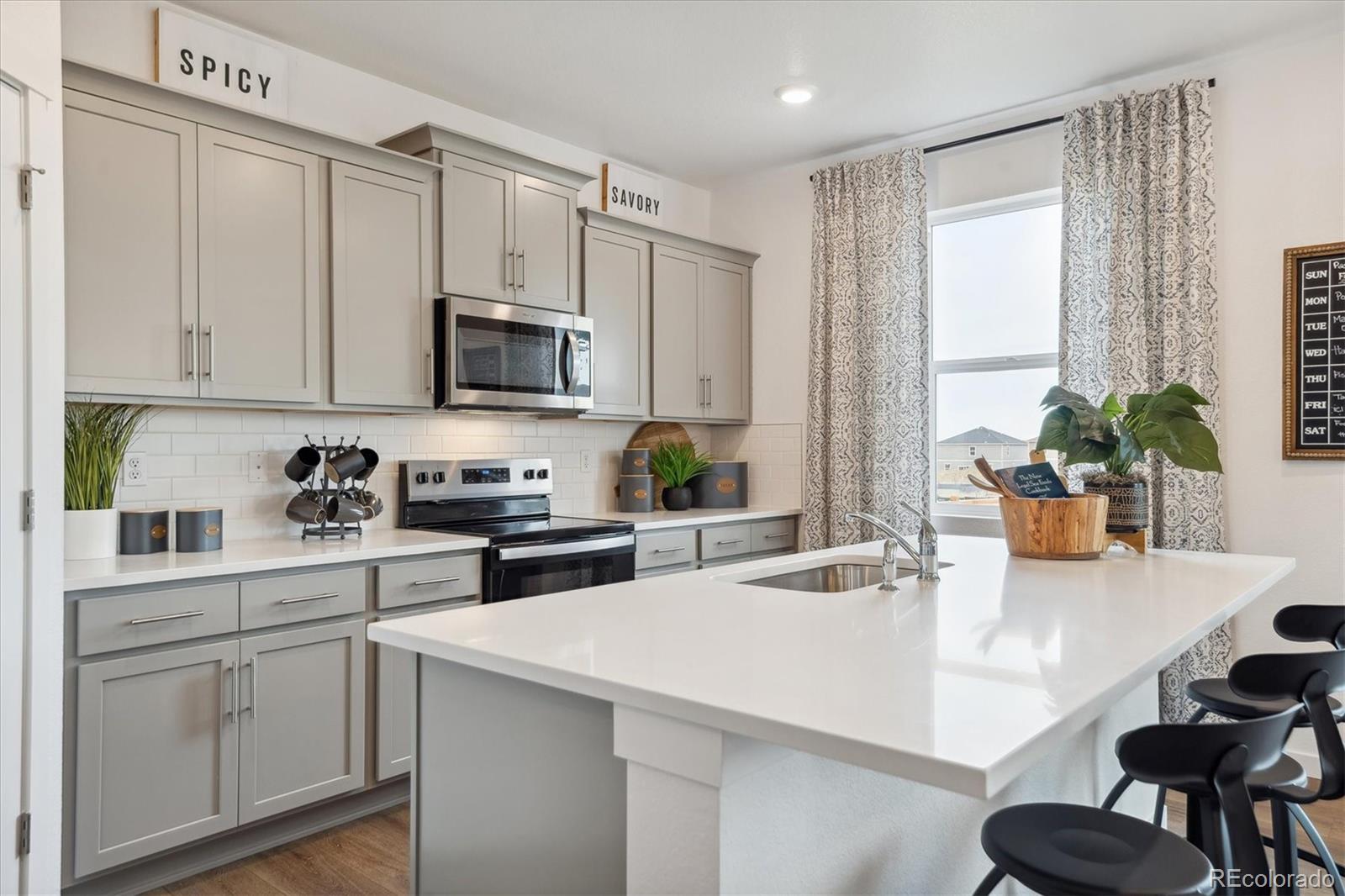 MLS Image #3 for 13952  garnet drive,mead, Colorado
