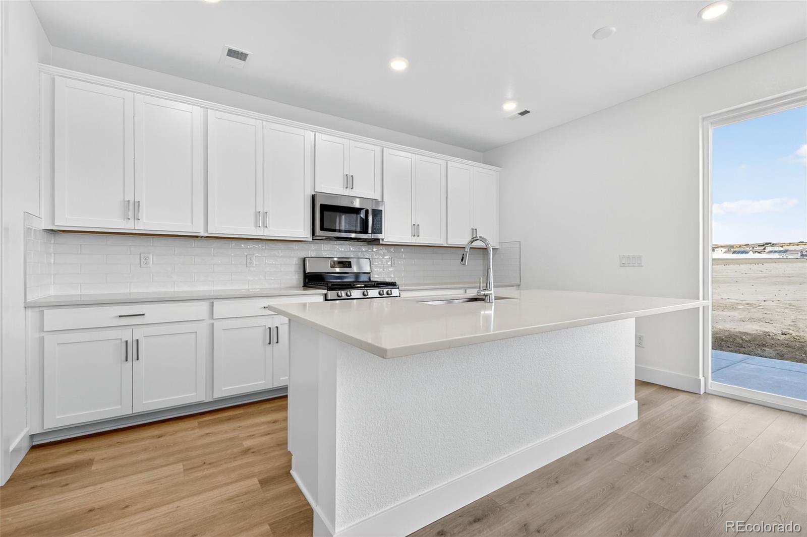 MLS Image #13 for 16473 w 93rd way,arvada, Colorado