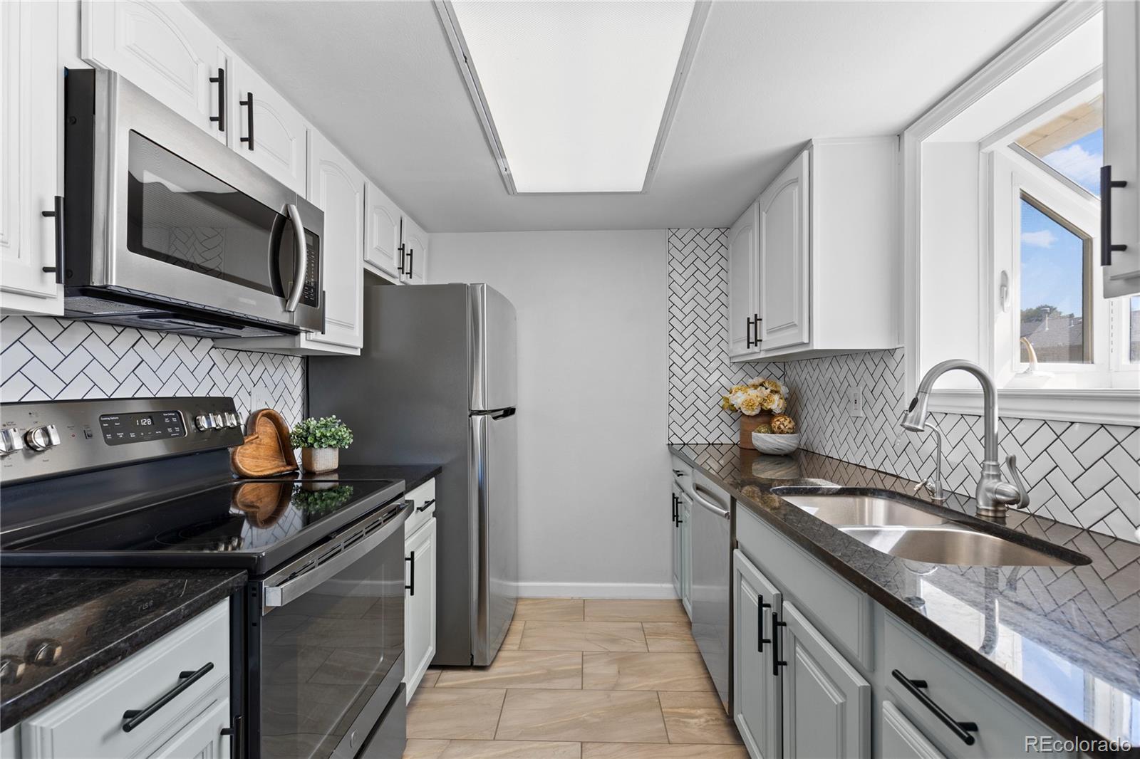 MLS Image #15 for 8706 w 86th drive,arvada, Colorado