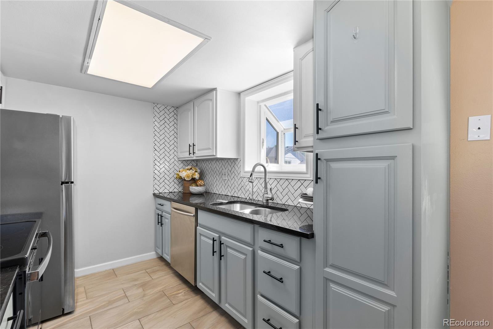 MLS Image #17 for 8706 w 86th drive,arvada, Colorado