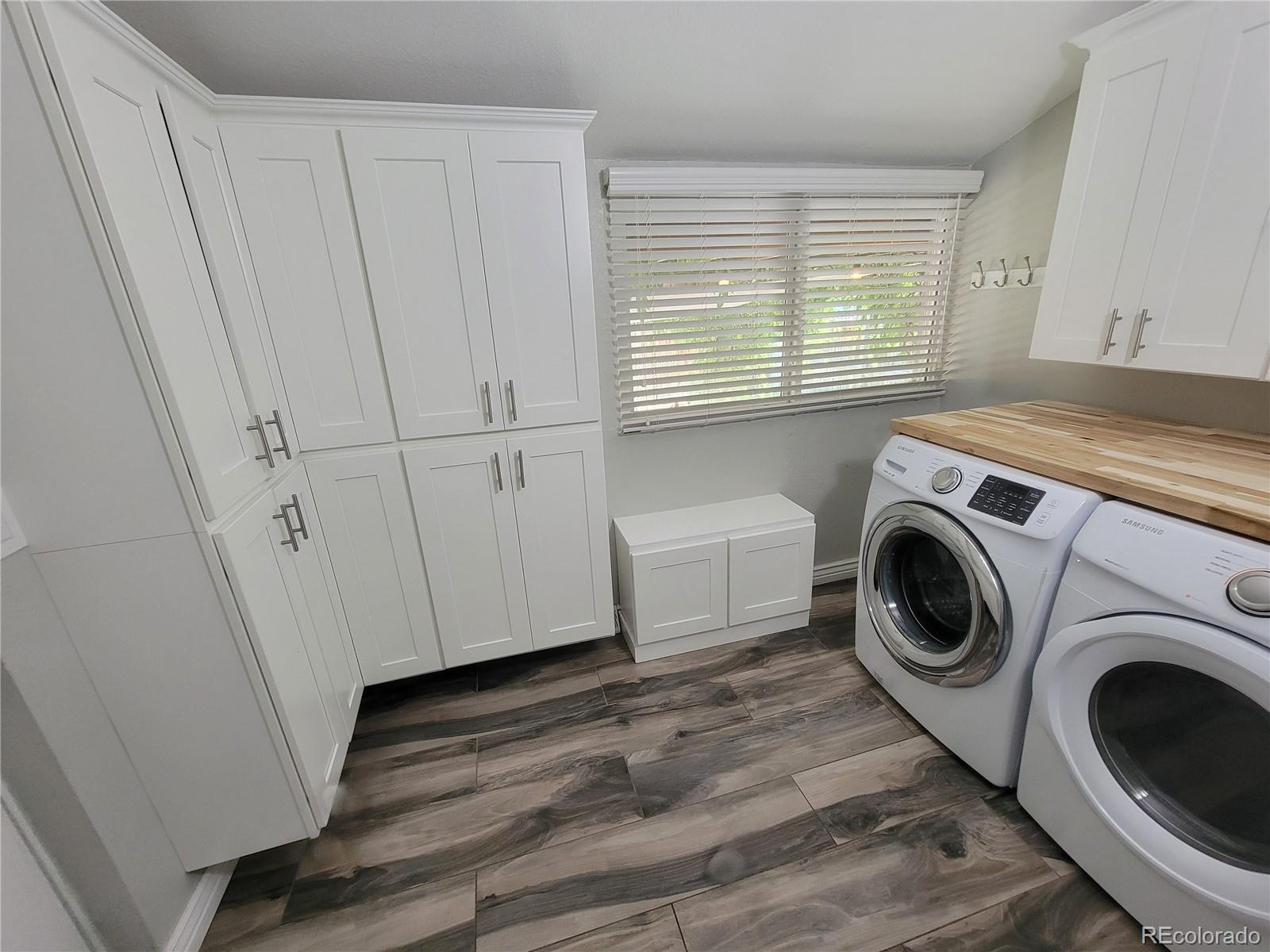 MLS Image #11 for 424 n clarkson street,denver, Colorado