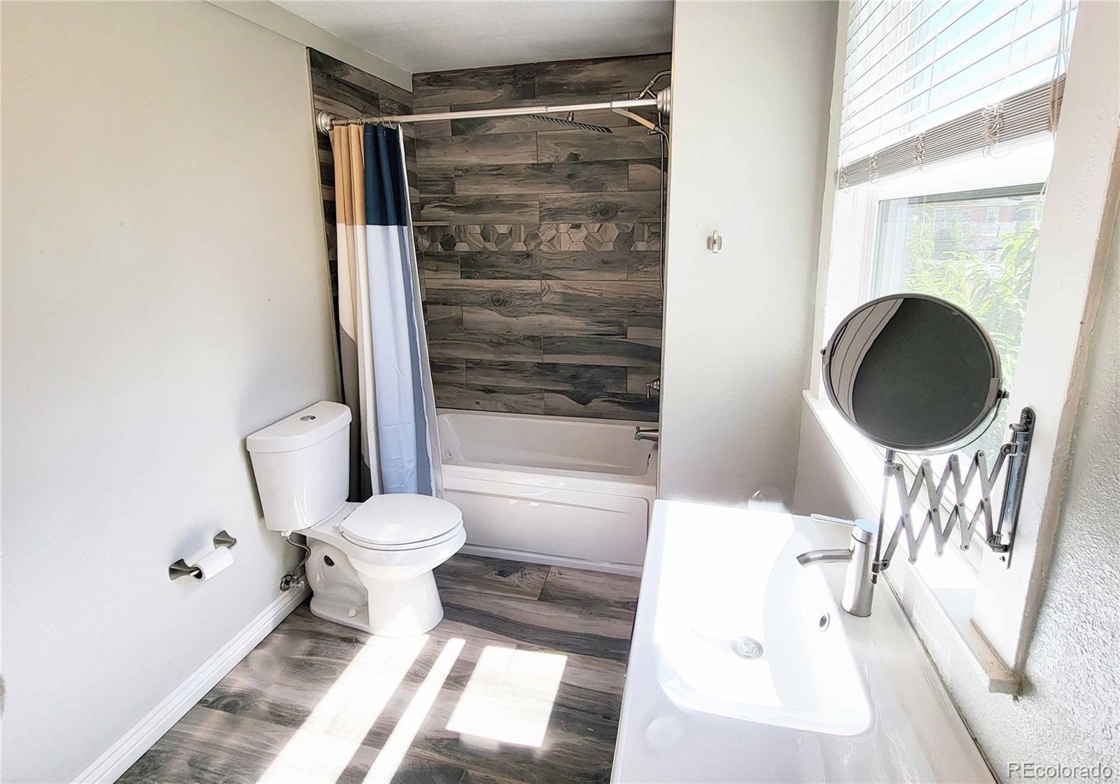 MLS Image #18 for 424 n clarkson street,denver, Colorado