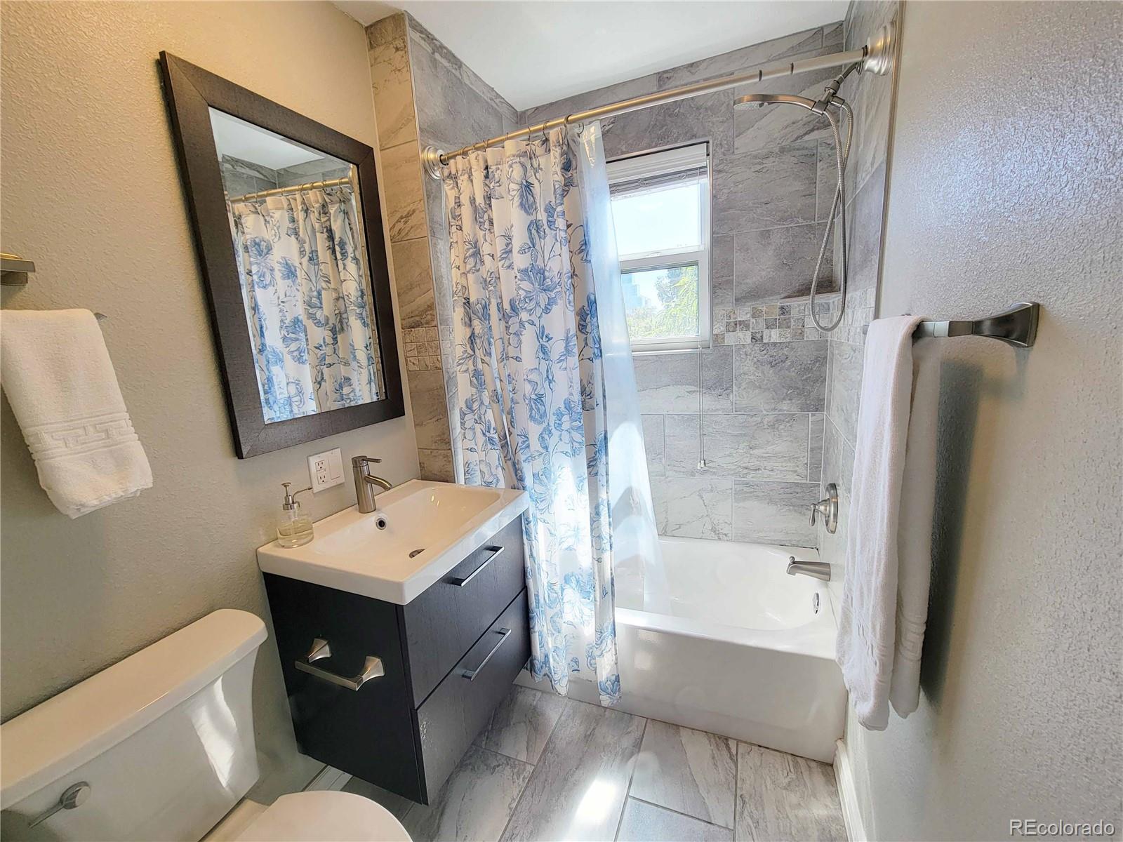 MLS Image #27 for 424 n clarkson street,denver, Colorado